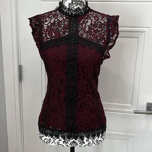 Lace Top by Laundry Ladies Small